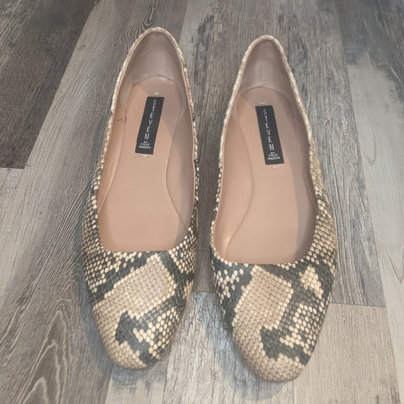 Steve Madden Shoes - Steven Madden Snake Skin Flats, Slip On, 9.5
